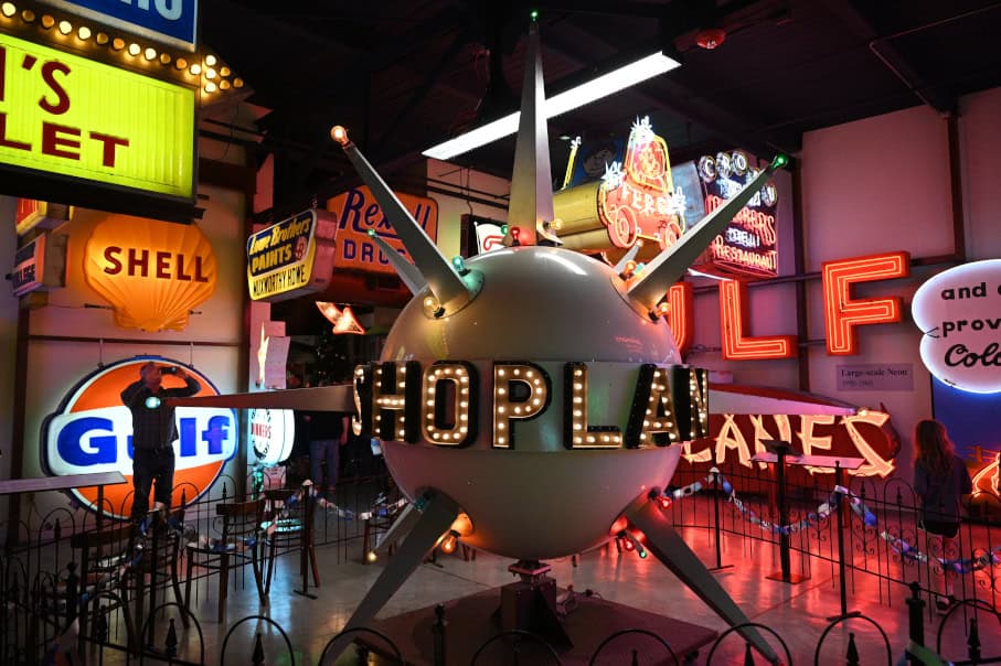 American Sign Museum